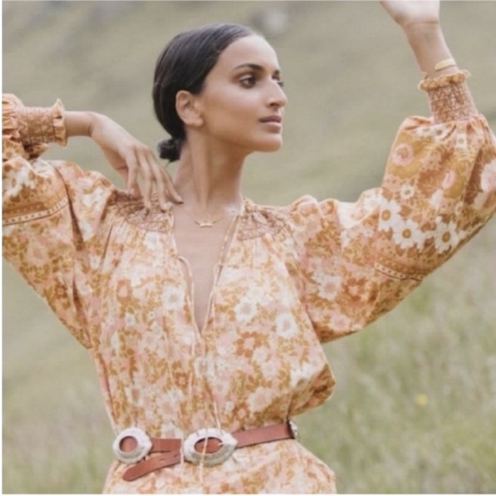 Spell Anne Blouse - Picture 2 of 12